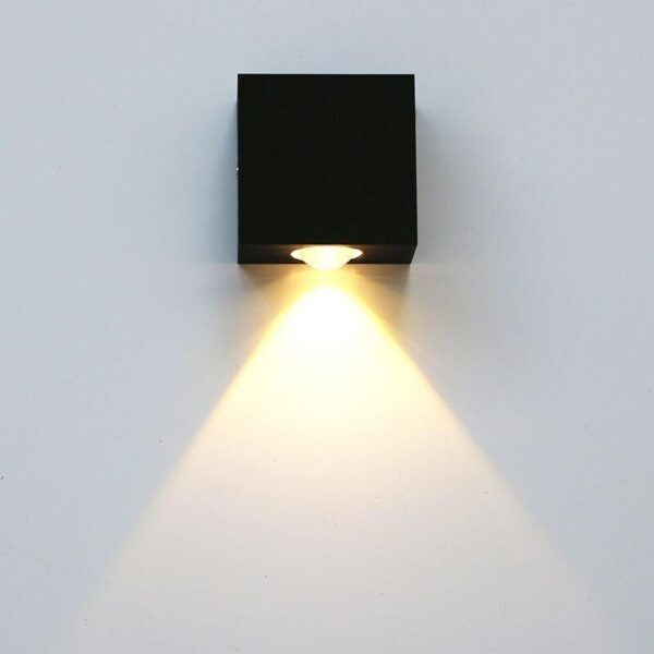 Modern Aluminum LED Wall Sconce